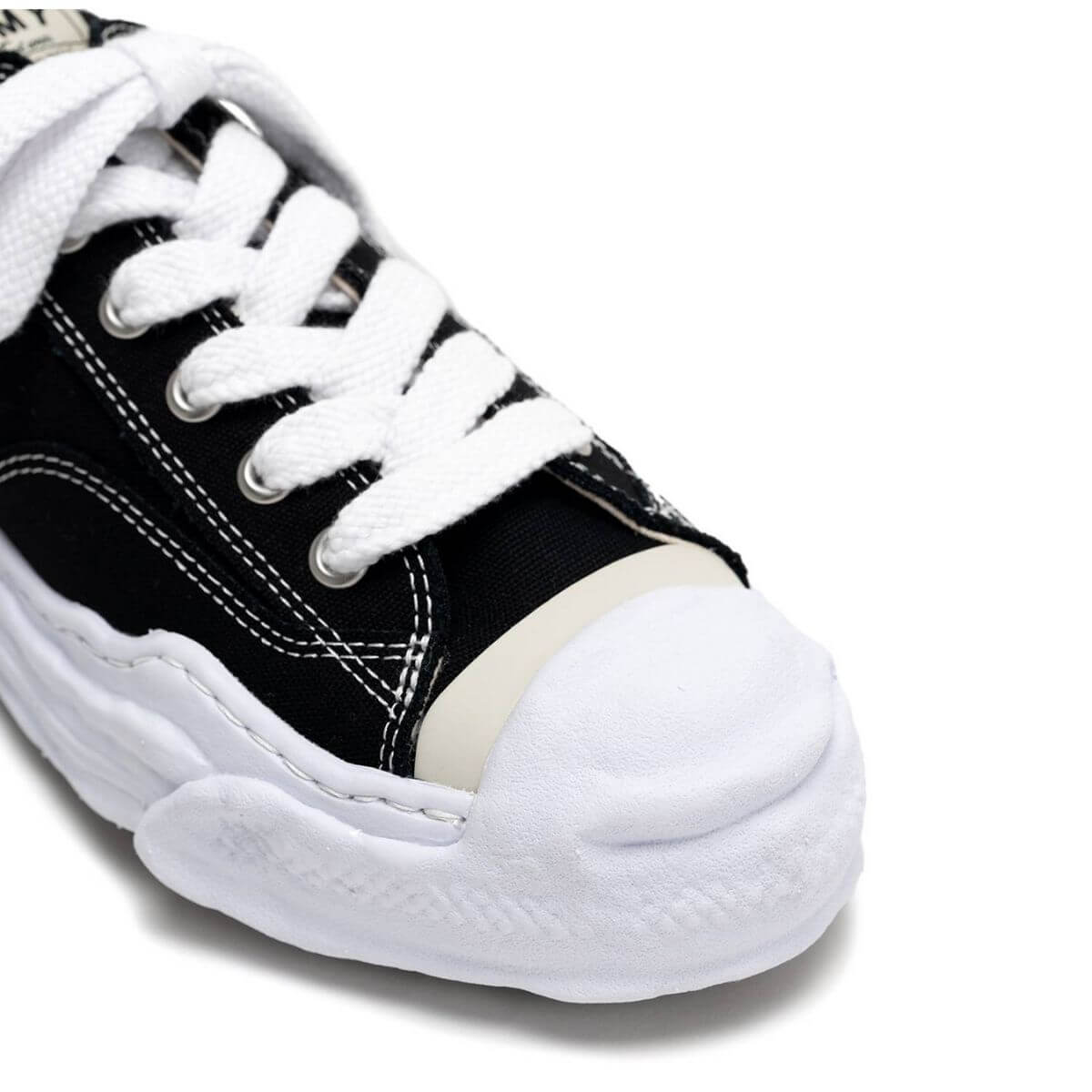 "HANK" OG Sole Low-top Sneaker