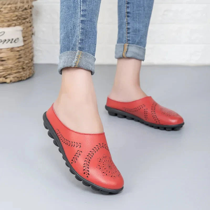 Relaxed Harmony Hollow Casual Slippers