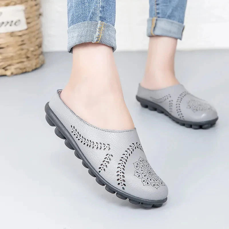 Relaxed Harmony Hollow Casual Slippers
