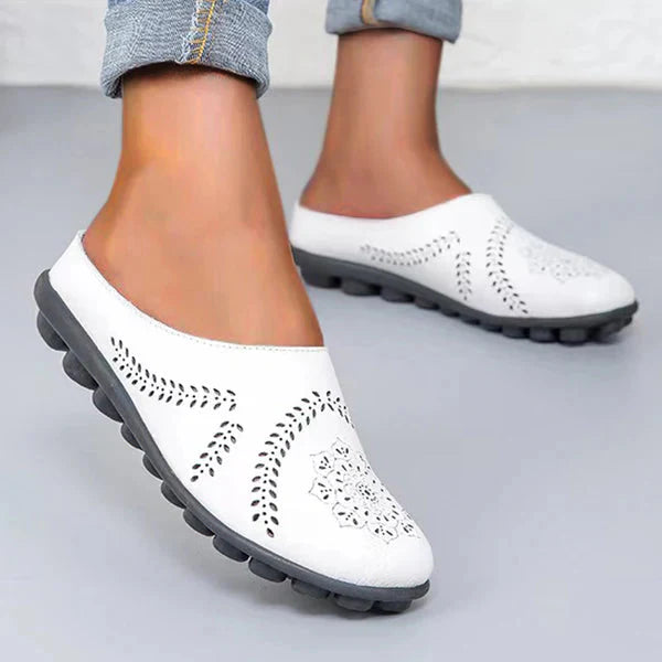 Relaxed Harmony Hollow Casual Slippers